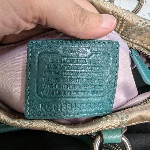 Coach crossbody mini purse - Picture 9 of 10